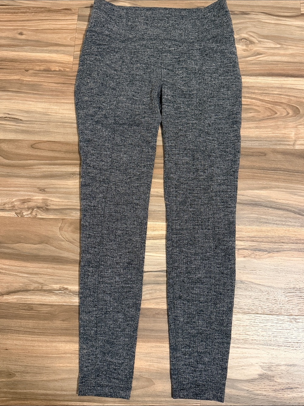 ATHLETA Black Herringbone Metro High Waisted Legging Women’s Sz. M Athletic